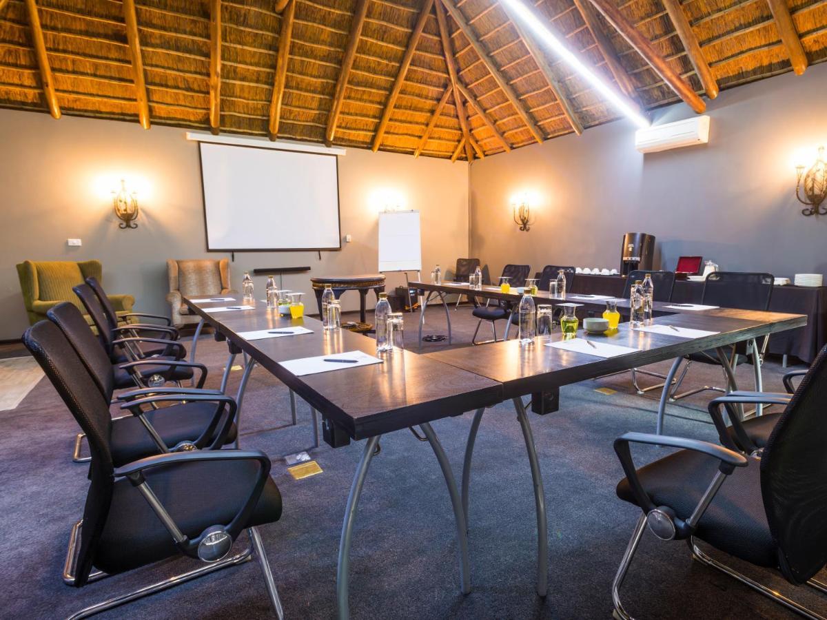 Ivory Tree Game Lodge Пиланесберг Екстериор снимка